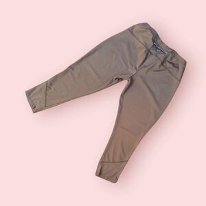 Old‎ navy women’s brown capris size small